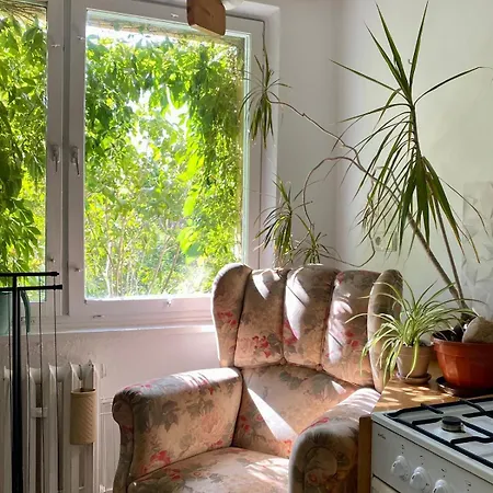 Cosy Near A Forest In גדינייה